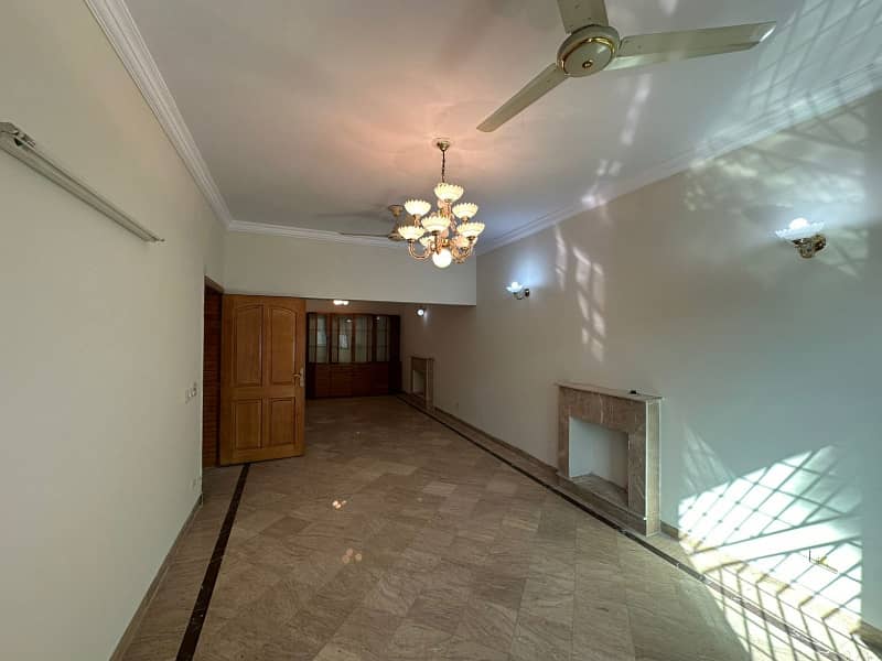 35x80 Marble Flooring Double Storey House Available On Rent Located In I-8 1