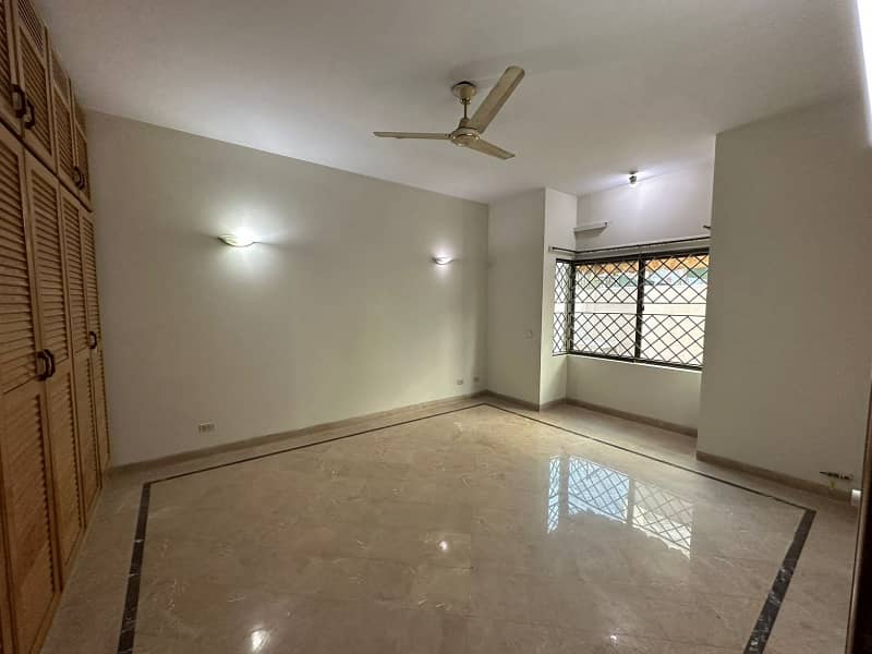 35x80 Marble Flooring Double Storey House Available On Rent Located In I-8 2