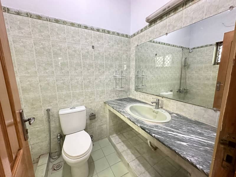 35x80 Marble Flooring Double Storey House Available On Rent Located In I-8 6