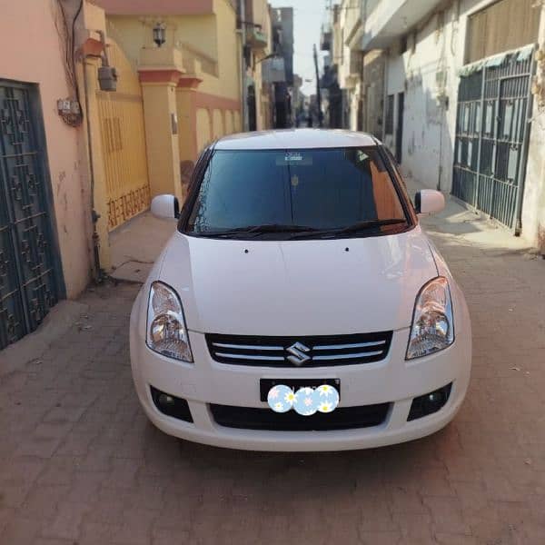 Suzuki Swift 2018 Lahore registered almost genuine 4