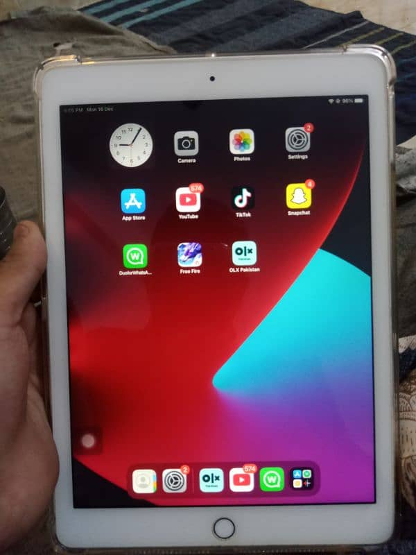 ipad for sale mobile sa exchange bi kar sakta hu GB 16 ipad or cable h 4