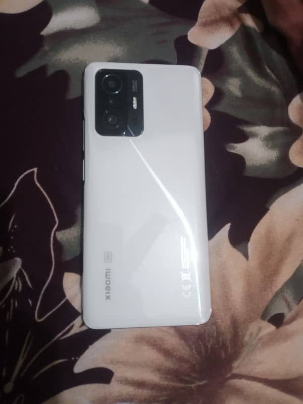 Xiaomi 11t 8+4+256 white 0