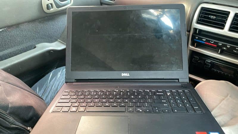 Dell Inspiron 15. i5 8th gen 2gb graphic card 1