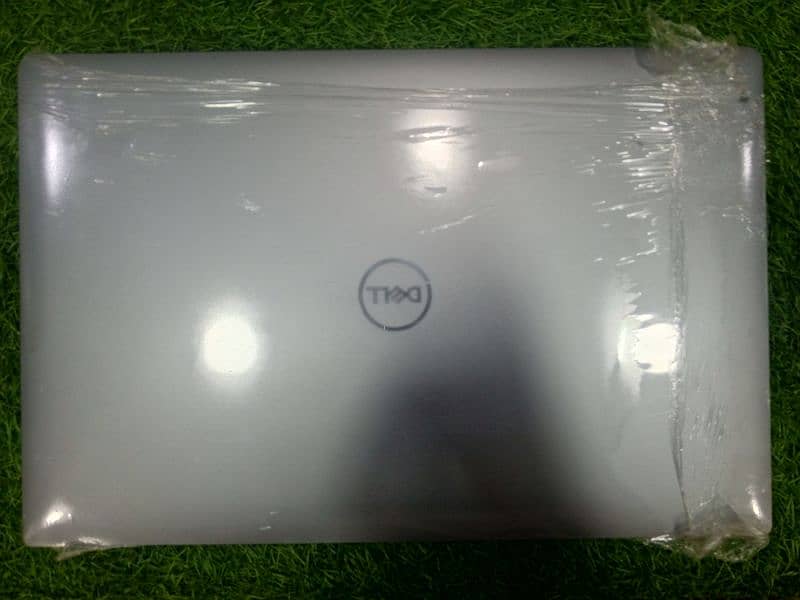 Dell precision 5540 1