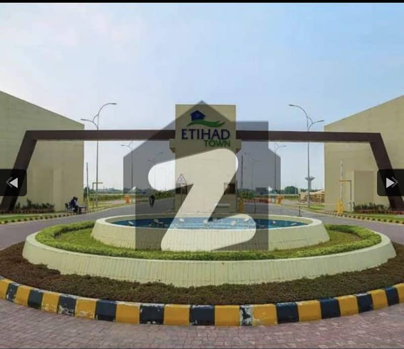 1-KANAL RESIDENTIAL PLOTS AVAILABLE ON INSTALMENTS ON A PRIME LOCATION OF MAIN RAIWIND ROAD LAHORE 0