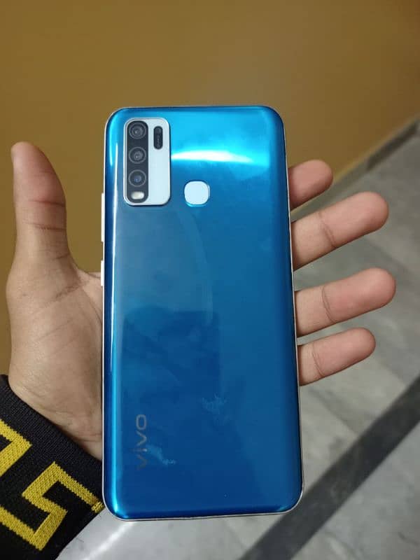 vivo 1938  Dual sim pta approved 4 128 2