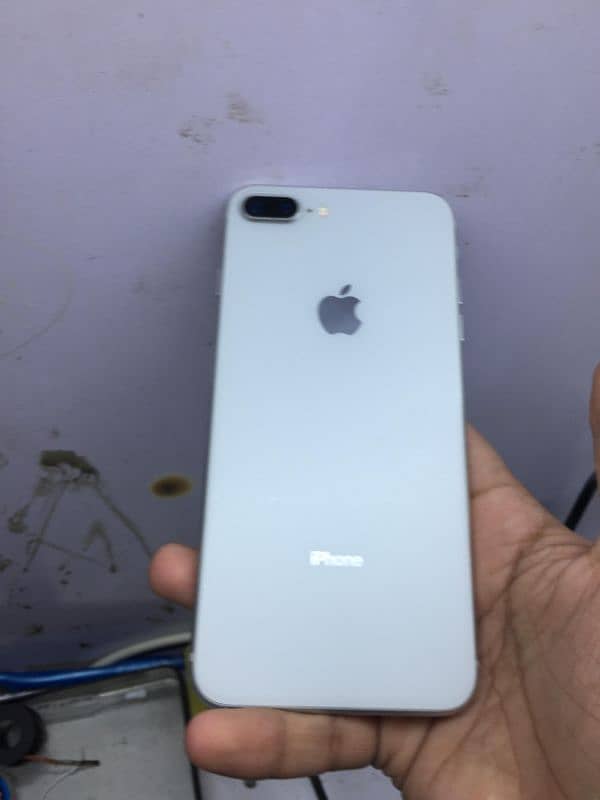 iPhone 8plus 03091419441 0