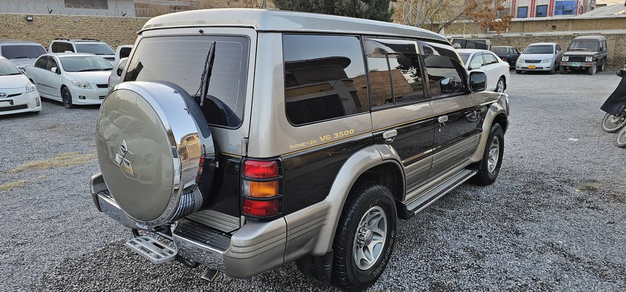 Mitsubishi Pajero Evolution 1996 2