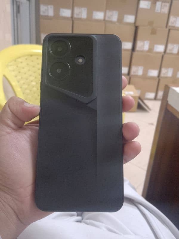 Realme Note 60 4