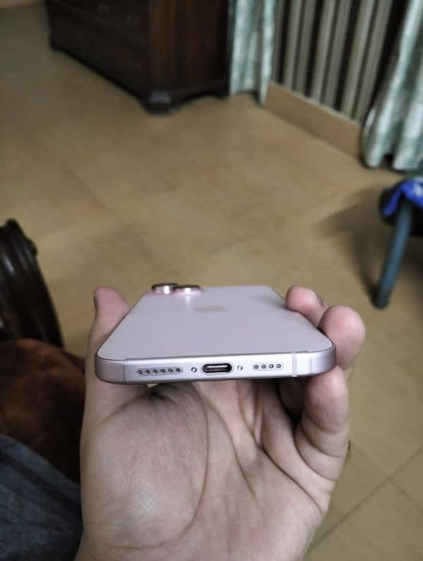 iPhone 15 Plus Pink 128 GB JV Non PTA 4