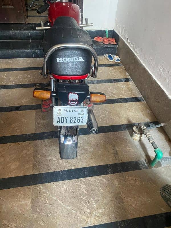 Honda CD 70 yah 03137003634 Mera on hai vah number off hai 2