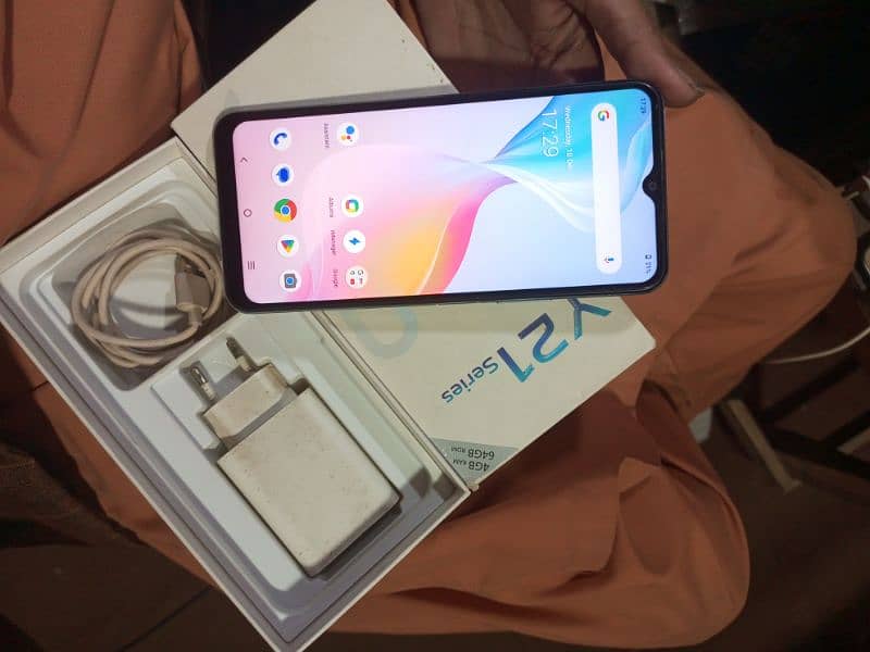 vivo y21 full ok and fresh phon 4/64 gb 1