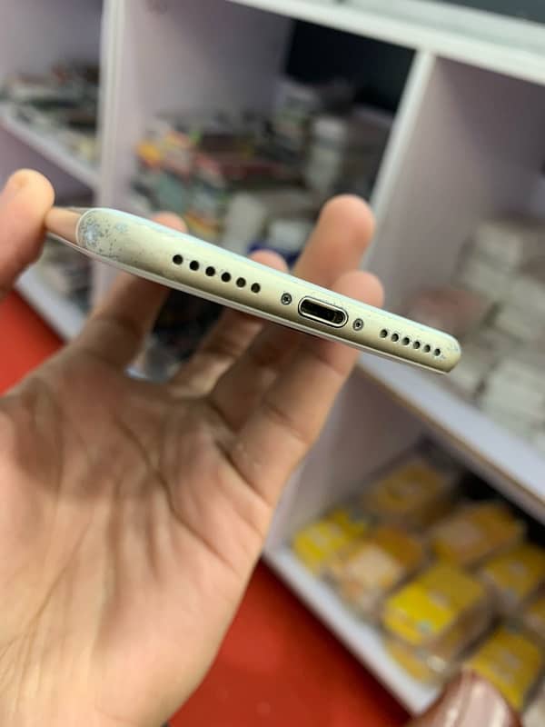 iPhone 7.256GB PTA Approved 1