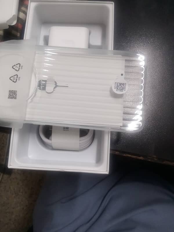 Oppo Reno 12F 12/256 Gb just box open keya aj whatspp 0302-9110544 4