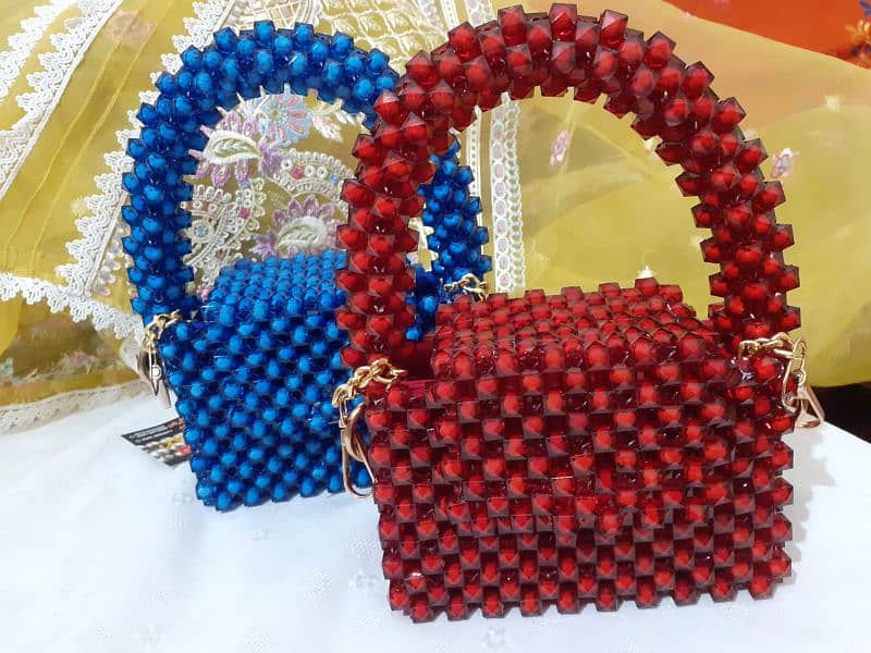 Made of beads /pirls pers 17