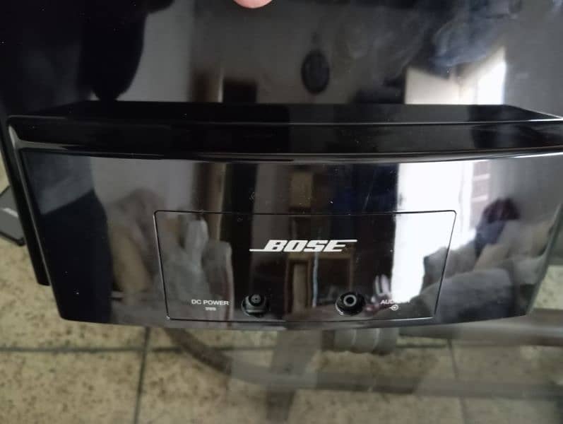 Bose Sound Dock ll,New condition 3