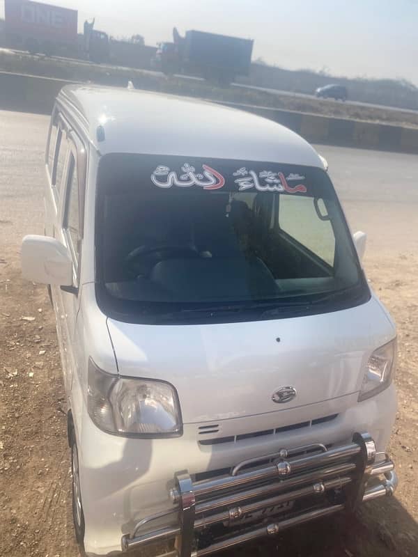 Daihatsu Hijet 2016 3