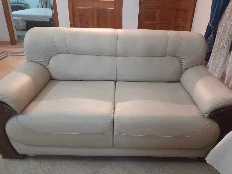 7 seater sofa set ,,,, table b ha 5