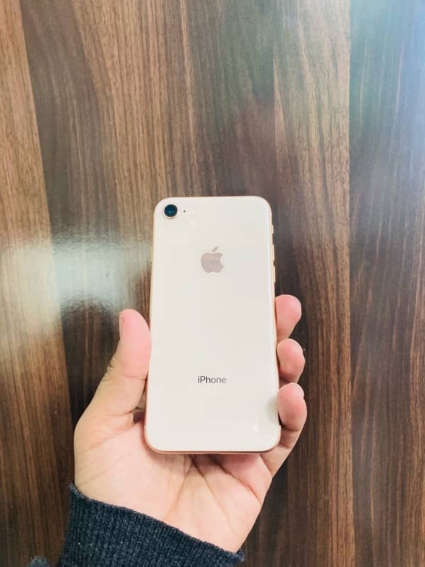 iPhone 8 64 GB NON PTA BLOCK 1