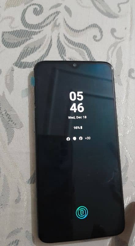 One Plus 7 in excellent condition 1