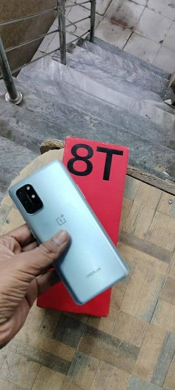 Oneplus8T 8gb 128gb with box dual 10/10. . global pta proved 0