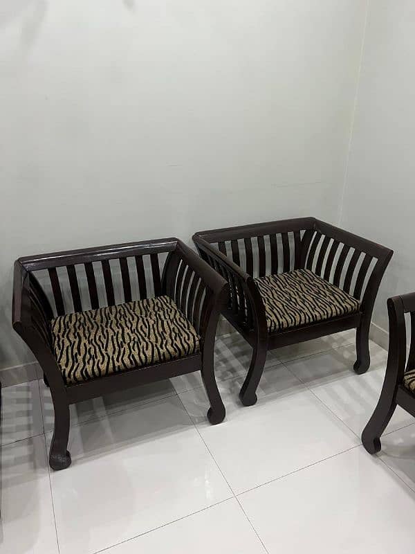 4 seater wooden sofa set 2