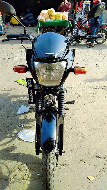 Honda Prider 100cc just like a new bike 0