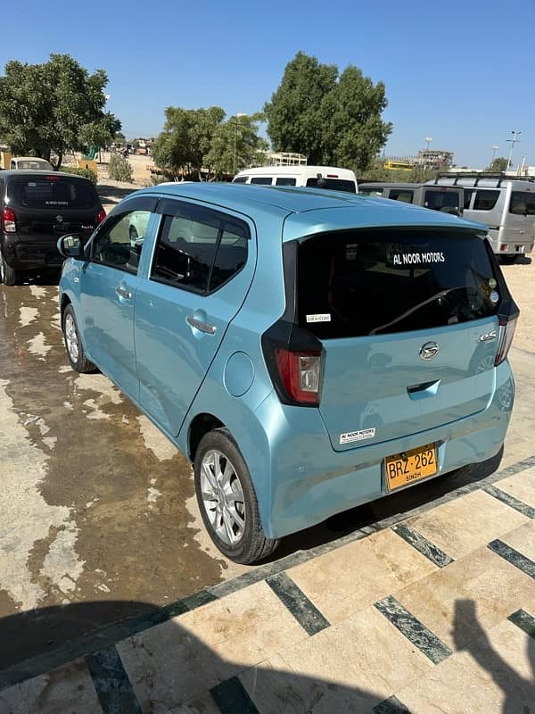 Daihatsu Mira 2017 3