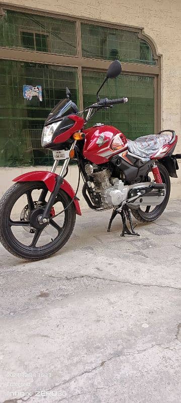 Honda CB 125F 2025 Model 4