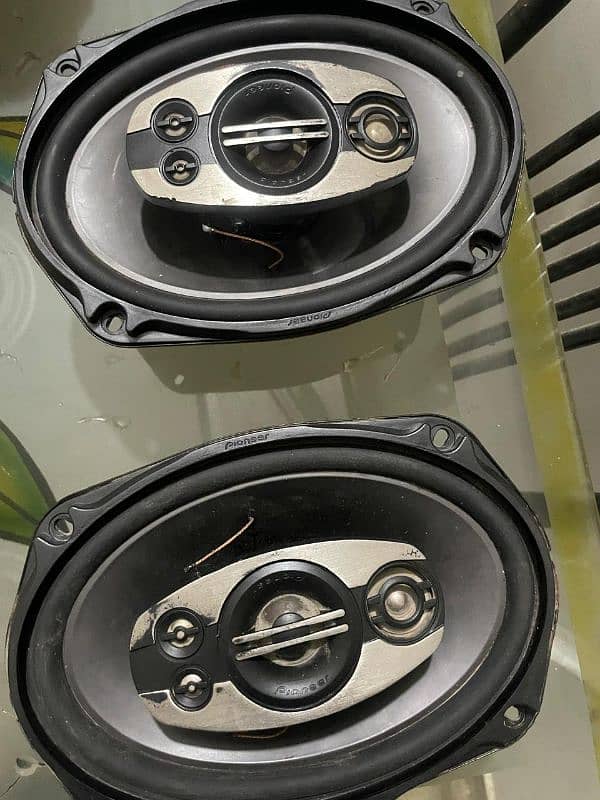 pioneer speakers and woofer 6