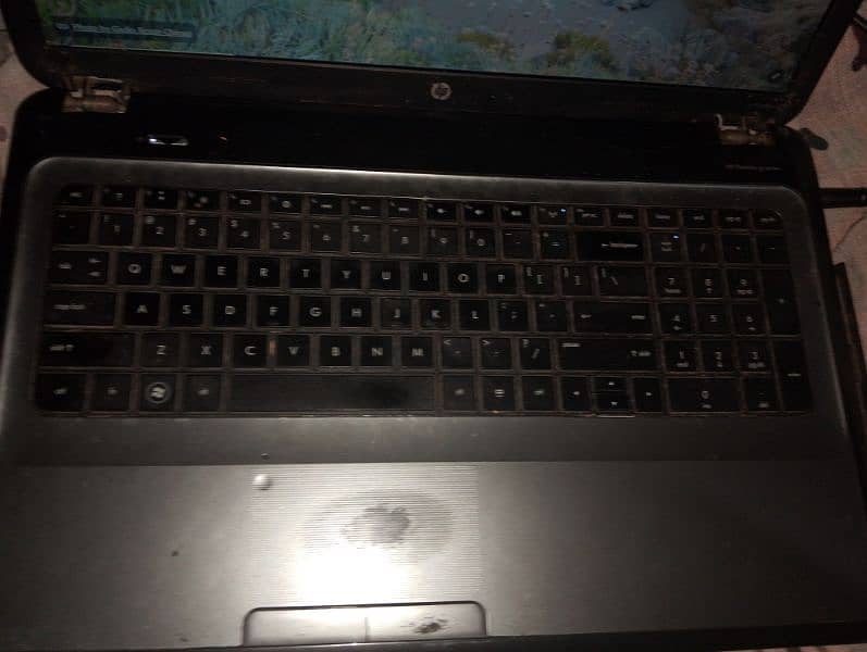 hp pavilion g7 series urgent sale 3