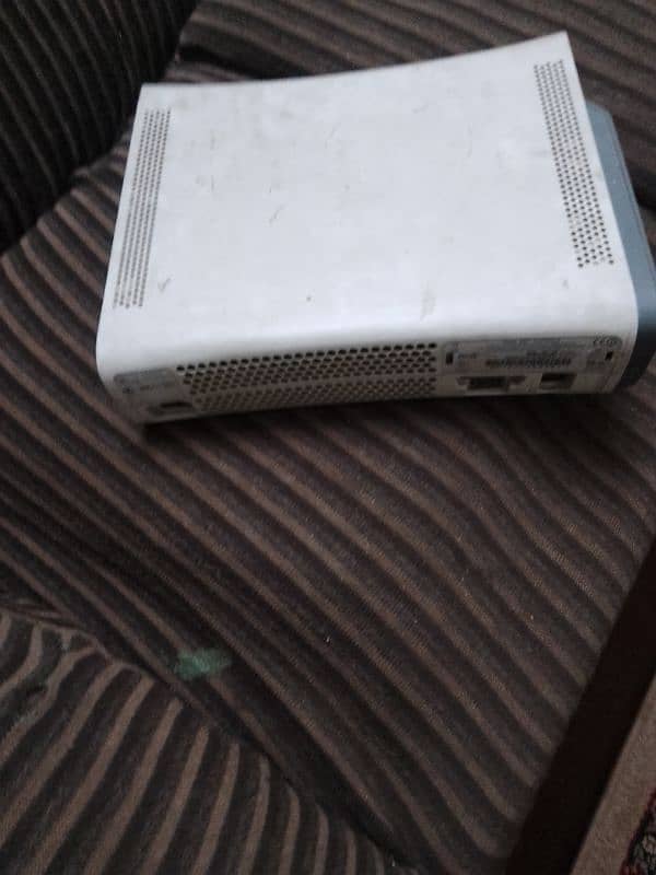 x box 360 White colour 3