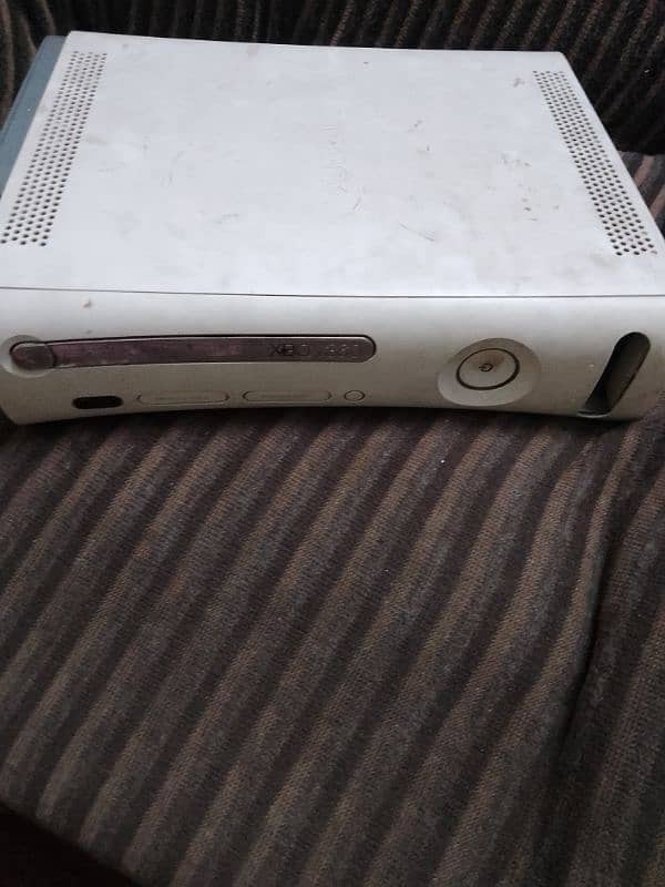 x box 360 White colour 4