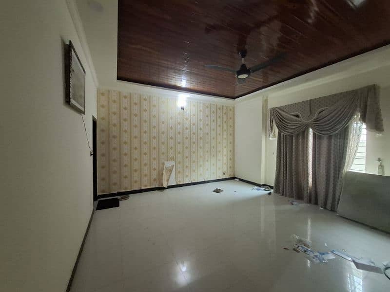 New house available for rent in habib ullah colony 2