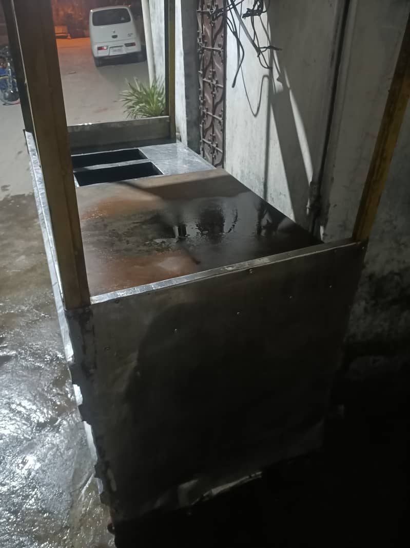 Steel Counter 5 Ft for sale 1