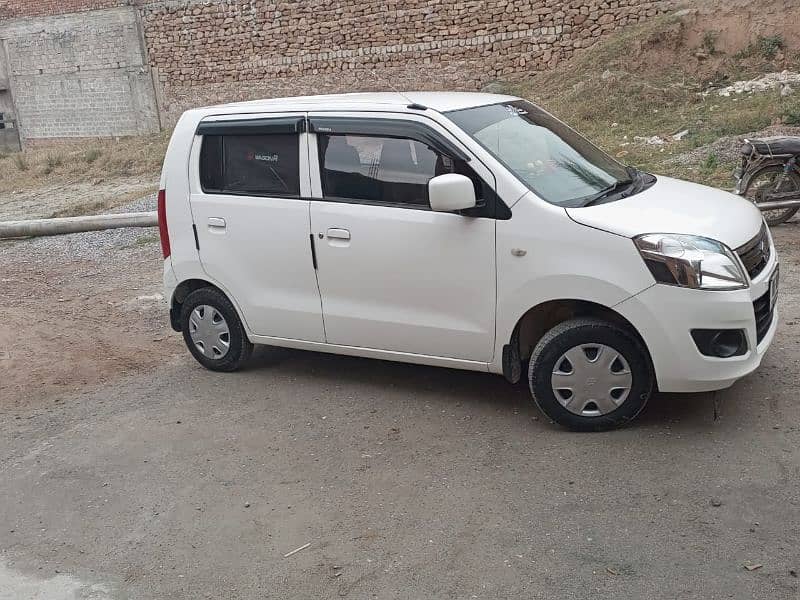 Suzuki Wagon R 2018 3