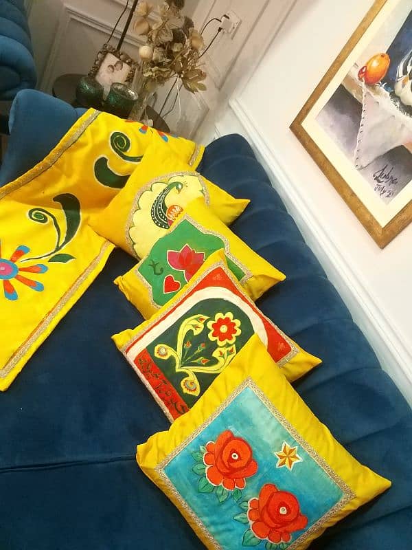 hand painted cushions and throw 0