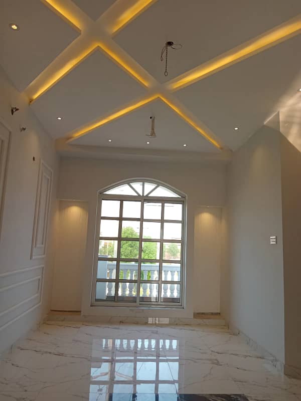 5 BRANDNEW HOUSE FOR SALE IN jUILEE TOWN LAHORE 8