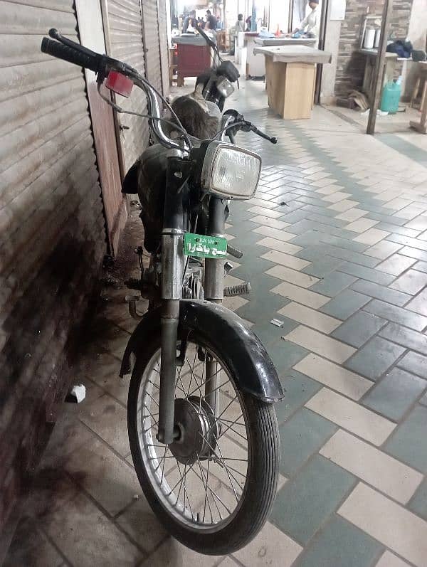 bike okay hai ekdam check Kar Kai dunga 3