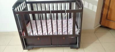 baby cot