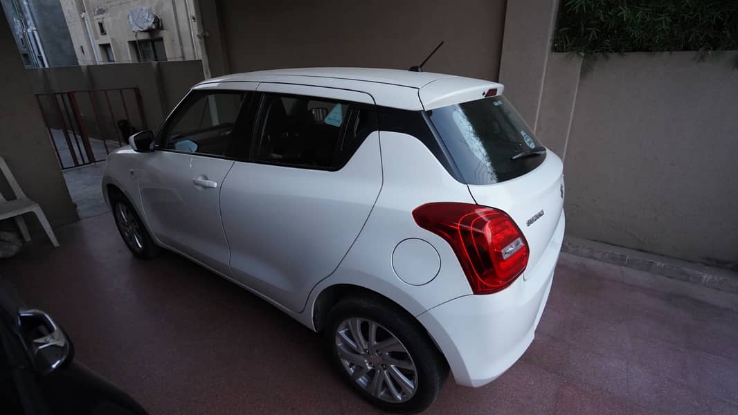 Suzuki Swift GL CVT 2022 5