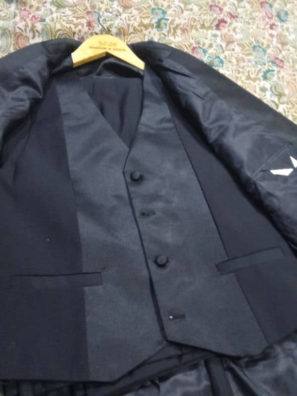 BOY Pent Coat For Sale (3 Piece) 3