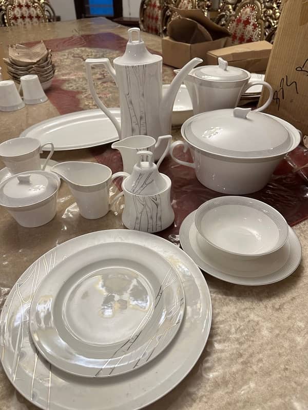 68 Pieces Dinner Set 0