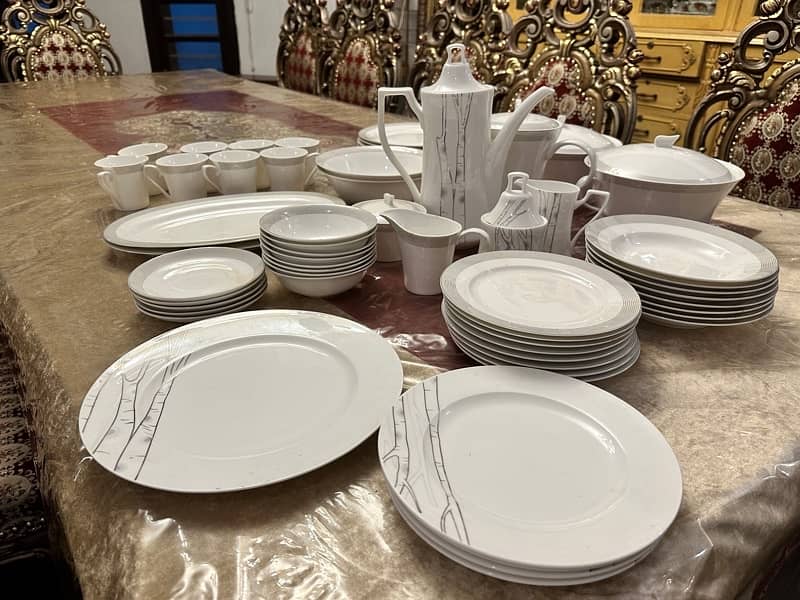 68 Pieces Dinner Set 3