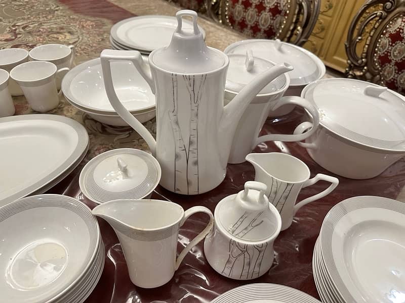 68 Pieces Dinner Set 6