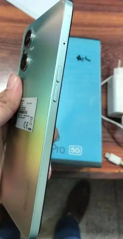 oppo f21 pro 5G one hand use complete box and original charger 1