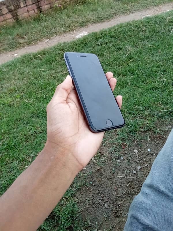 Iphone 8 [Non Pta] 1