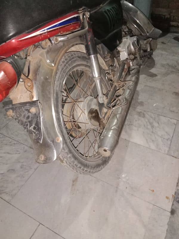 honda cd70 for sale 10/10 ok condition 4