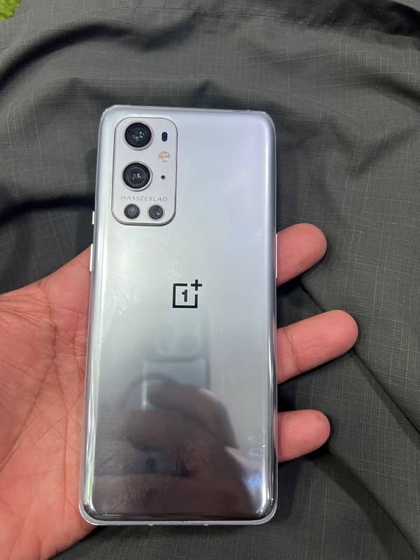 one plus 9pro 24/256 condition 10/10  full gaming phone hai 0