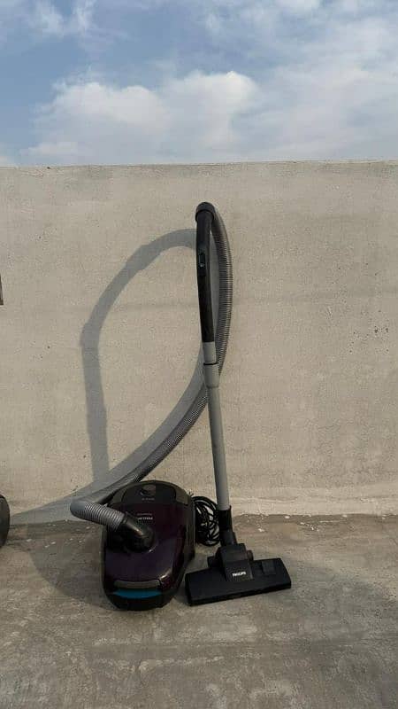 Philips Vacuum Cleaner for Sale! 1